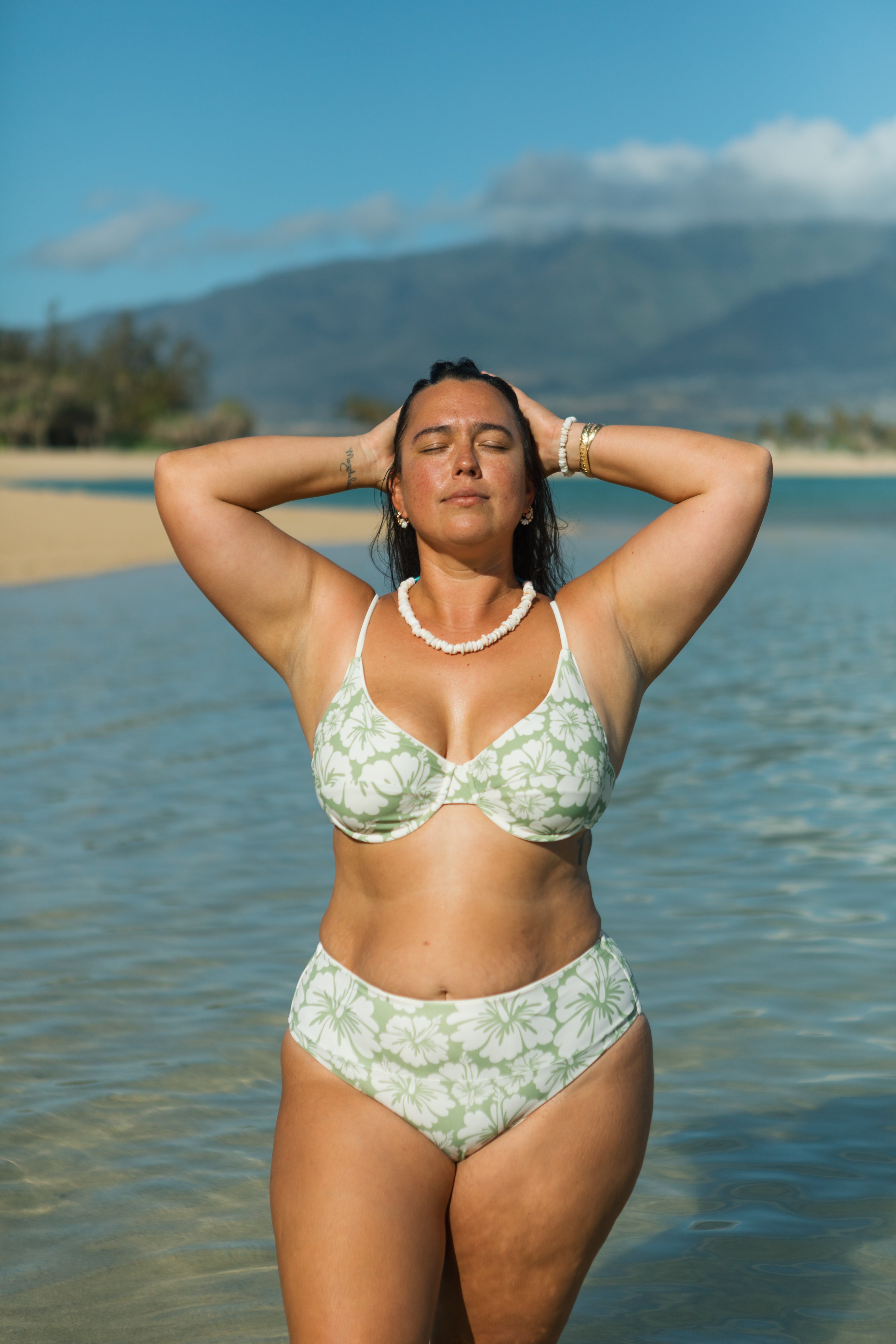 Zimi Top (Fern Hibiscus + Reversible Daisy)