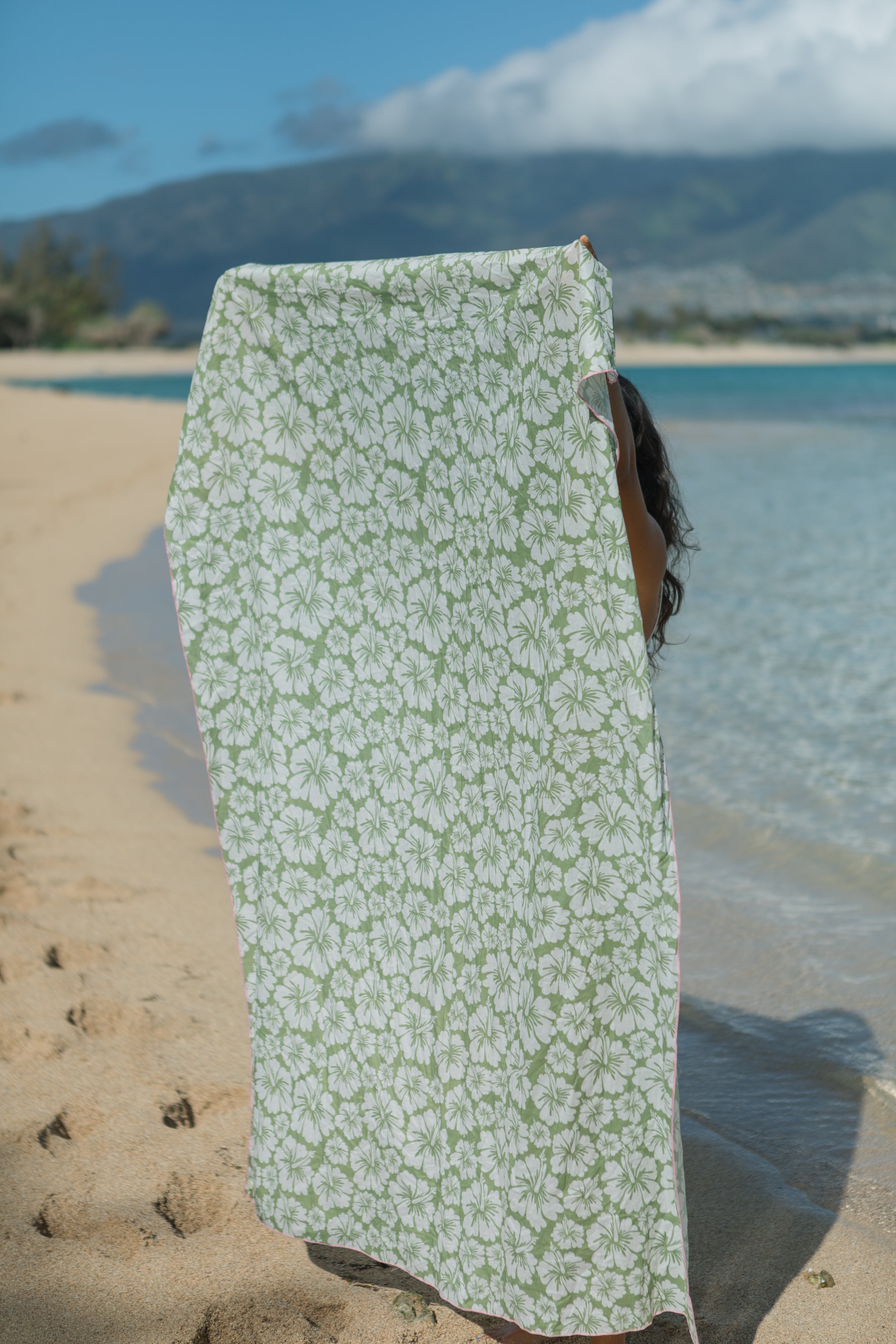 Kiki Pareo (Fern Hibiscus)