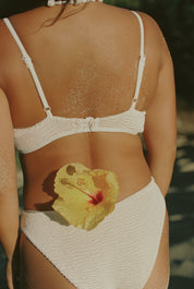 Rowie Top (Cream Scrunchie) see description