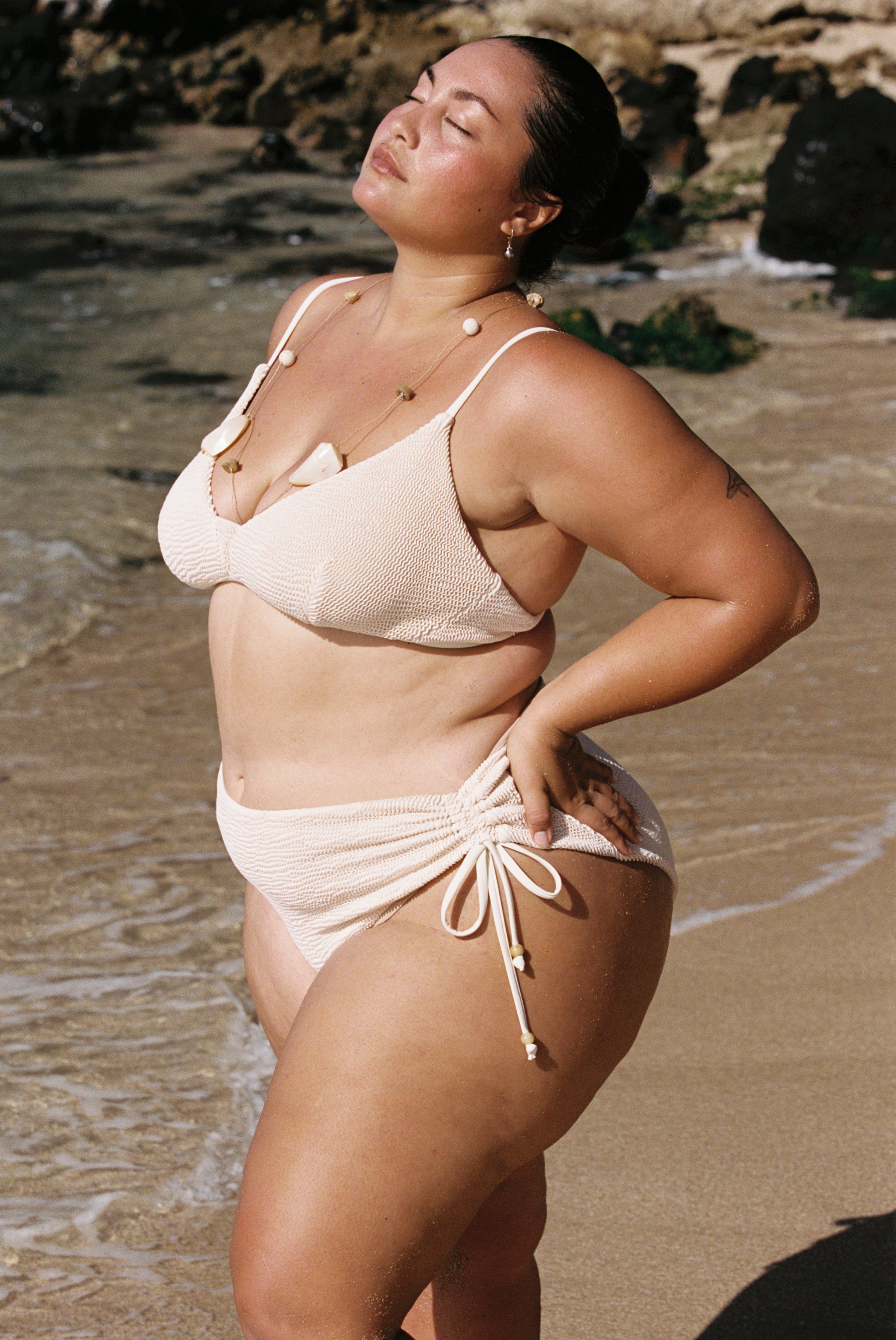 Juni Bottoms (Cream Scrunchie)