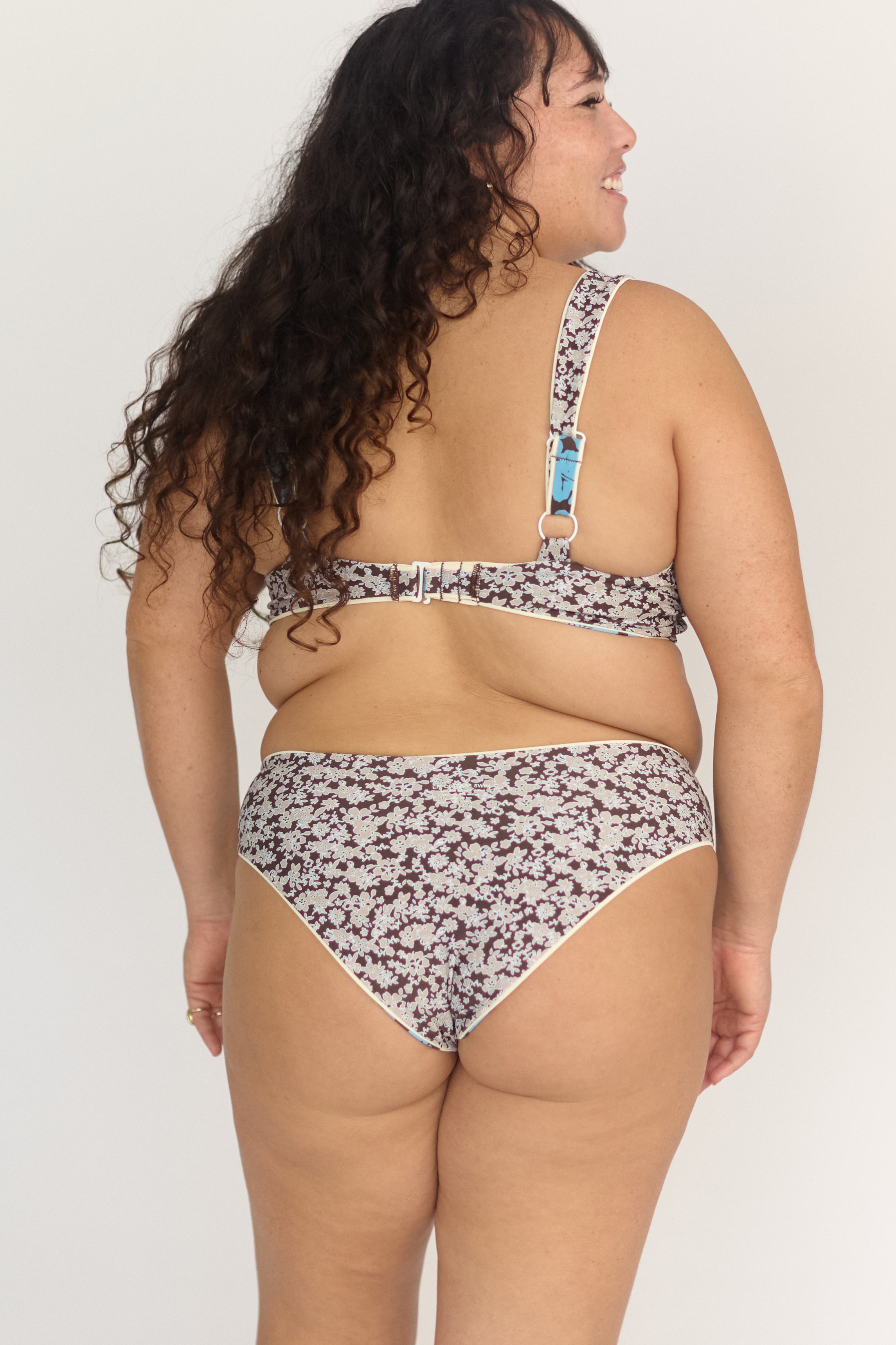 Aila Top (Lagoon Hibiscus Reversible Bloom)